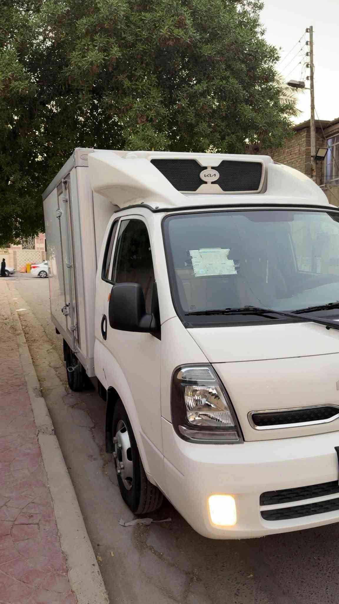 للبيع براد 4000 موديل 2024 مكفول كفالة عامه للاخيرر السعر 295 وبيه مجال مكان السياره بغداد الدوره شارع ابو الطياره ***********

