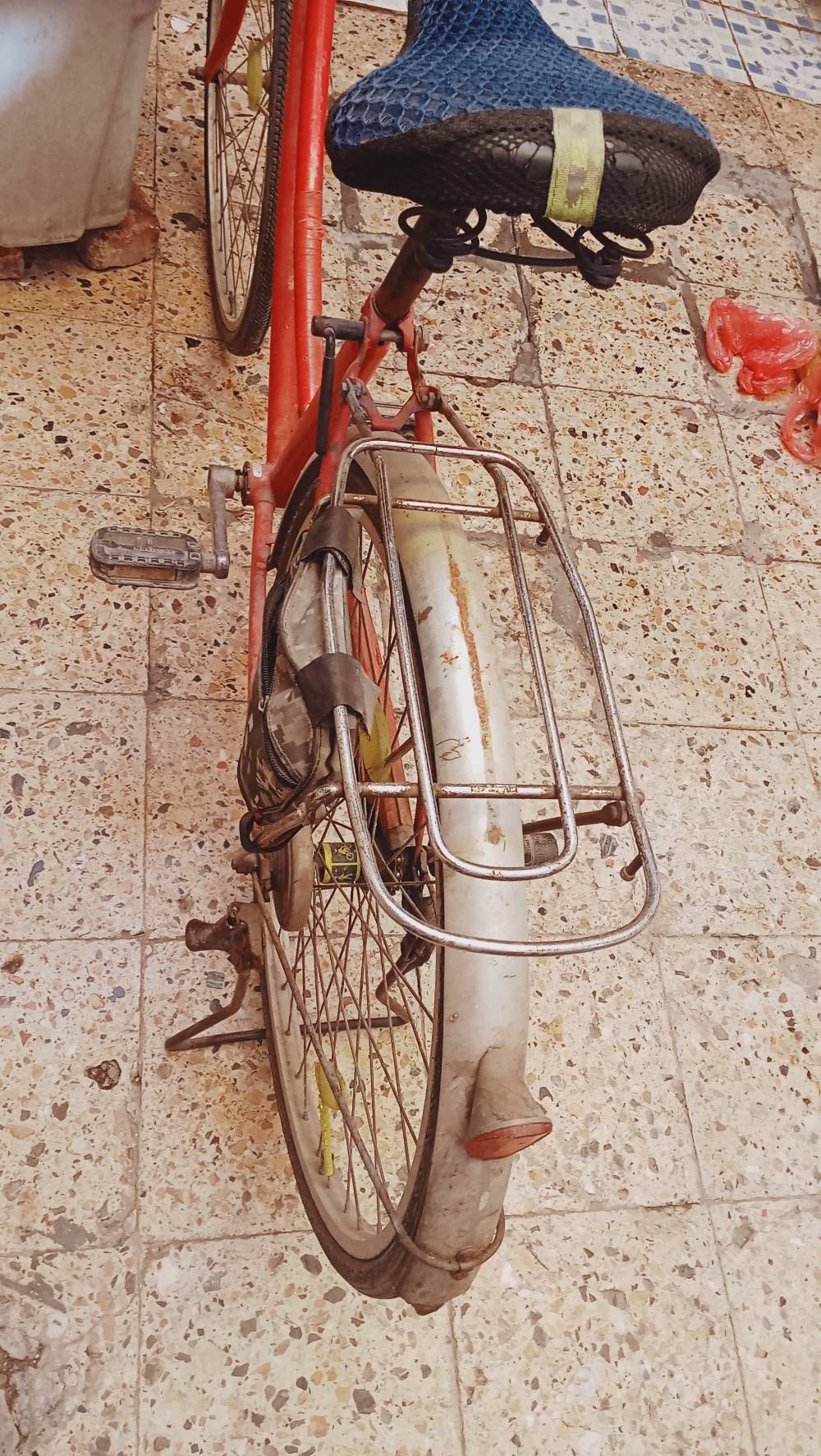 بايسكل بناتي ٢٤ • عطل بسيط • أحمر