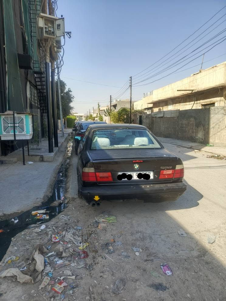 للبيع فقط بي ام موديل 90 محرك 525 بلاد كير عادي محرك عدل أربع جامات كهربائي تبريد بجم عريض وارد ألماني رقم ألماني كركوك مشروع وطني بطاقه بنزين موجود استفسار عله الرقم *********** كركوك, العراق

نص مكتوب في الصور:
- 15:01 2026/8/5
- REDMI 13