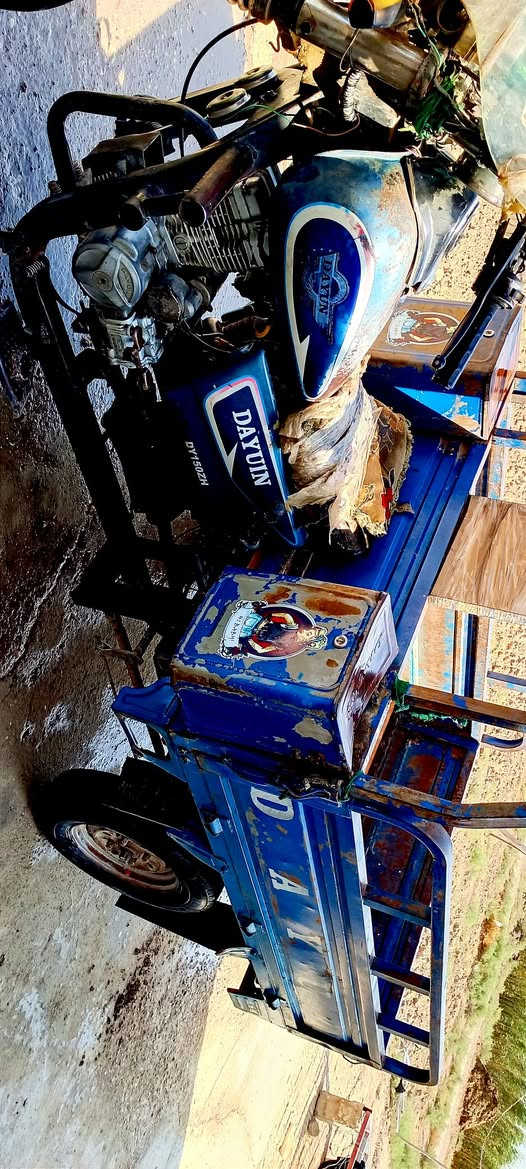 سلام عليكم ستوته اللبيع مكفوله كفاله عامه من شاصي من ركبه من محرك من زنجار  موديل 16 تصل  وبيك خير ودلل ‏‪***********‬‏
