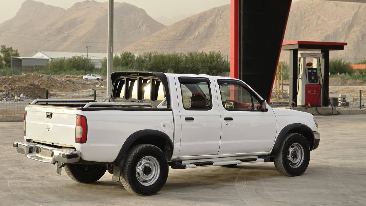 پیکاب نیسان(((2005)))
کتاب مزایدە بەشەرت وەکالە✅ 
بێ بۆیاخە سەیارەکە ساغە
مووسو بڕاوا بەشەرت
گێر مەکینە ئەکسل بەشەرت
4تایەو ویلی لۆکی لەژێرە سەیارەکە 
مەکینە بەخاخ ناو سور جام کارابای ناو داخلی لۆک ماواتەوە
پشتو پێشی کەپسەی سەیارەکە بێ دەحمو بێ لێ درانە 
تەبریت ساردوو گەرم بەشەرت دووکەڵ بوخار بەشەرت📦 
شوێن نزیک ڕانیە ***********_0774997994.ڤایبەر.واتسئاپ
