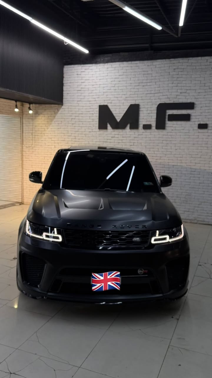 Range Rover 
Sport
2021
 
V8 Supercharged
 🇬🇧🇬🇧🇬🇧

رقم بغداد شبه مميز 
عداد المسافة (( 32  )) الف مايل 

دخول جديد مماشيه بلعراق شي بسيط 

لون اسود 
مغلفة بلكامل طافي حتى الداخل 

محدثة بلكامل svr 🚀

وكزوز svr بلادي +برمجة  
 
بصمة عدد 2 

السيارة حادثها سطحي جاملغ وشويه بلباب غير هذا الحادث مكفوله كير ومكينه وضع شركة ولا داخله صيانه 
 
صور الحادث مرفقه بلمنشور 

المواصفات 🇬🇧🇬🇧
بانوراما 
دوسات كهرباء 
بوب 4 شفط 
شاشات svr
رادارت 
داتو شو 
ثلاجة 
تدفئة وتبريد كشنات 
تدفىة كشنات خلفية 
لدات داخل 
سستم سماعت 
وبعد هواي مواصفات …

مكان السيارة بغداد المنصور 
وبأسمي تحويل ثاني يوم 
 
 
***********  📞 واتساب موجود
