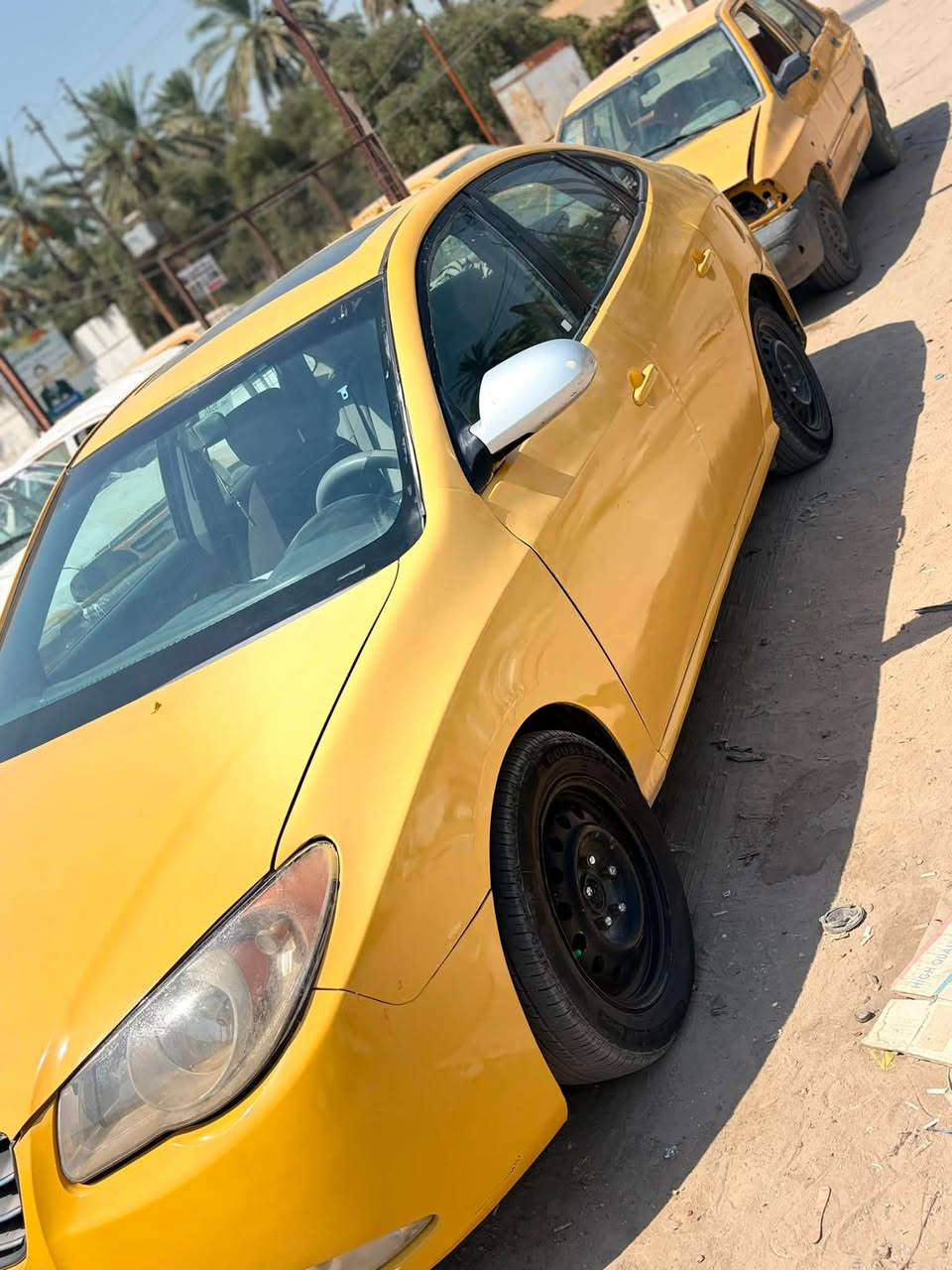 السلام عليكم النترا مقدسة موديل ٢٠٠٩ مكينة ٢٠٠٠وارد أمريكي حادثها بجم لغود بيهن تصليح فقط شواصي سليمات وبيها ضربة بجاملغ الخلفي خفيفة رقمها بغداد إنكليزي بسمي مصفرة هيئة وغرامة سيارة كير ومكينة وتبريد كل شغال سيارة كبل لشارع مكاني بغداد دورة عارضها ب٦٦$وبيها مجال ***********
