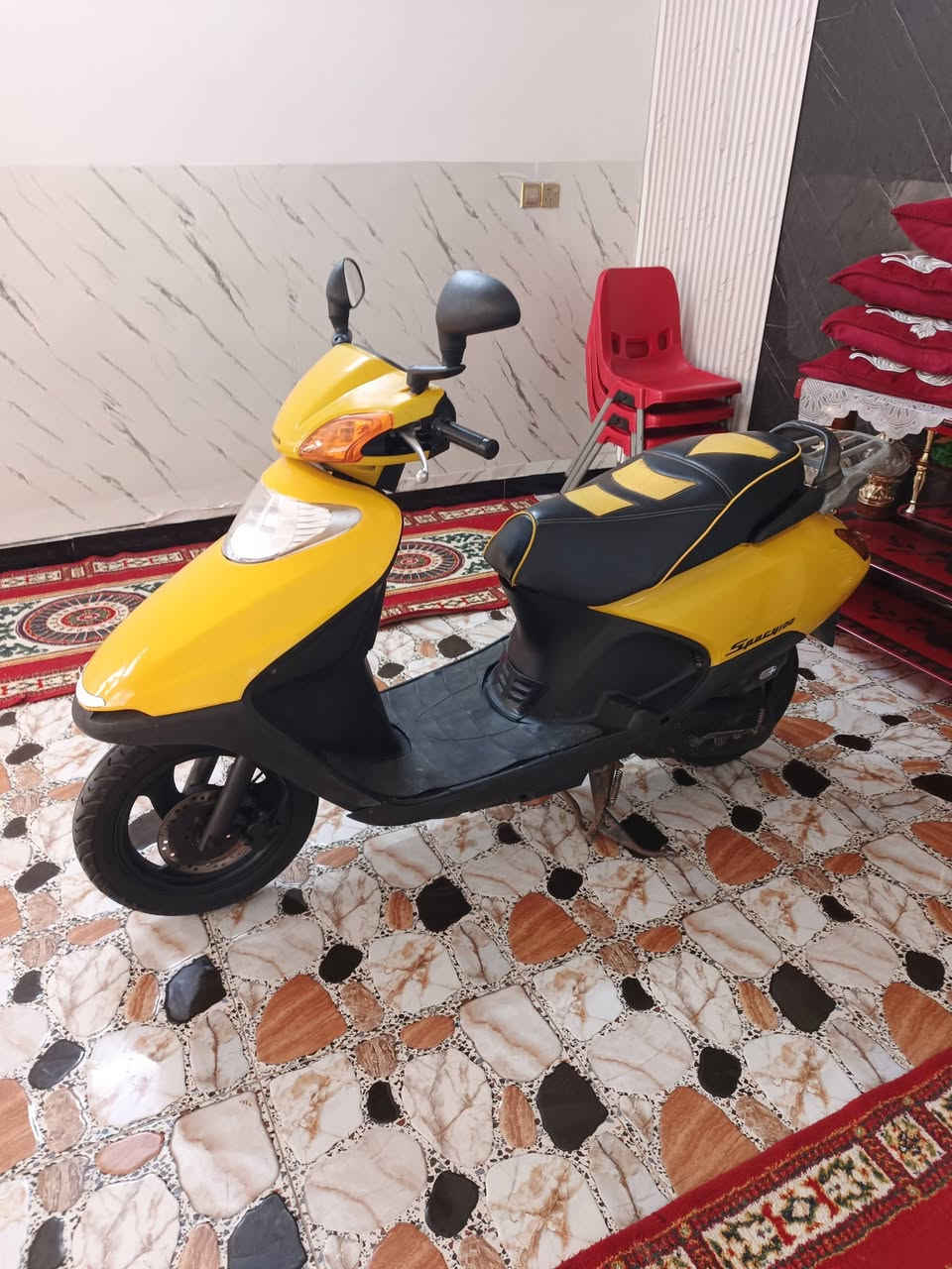 درجة سبيسي ياباني كفرات اصليه أبو الختم كابريتر اصليه كهربايات كله شغاله درجة جاهزه قفل ستيرن قفل صندوق مكينه نعومة فول الهاتف *********** المكان كوت الزهراء
