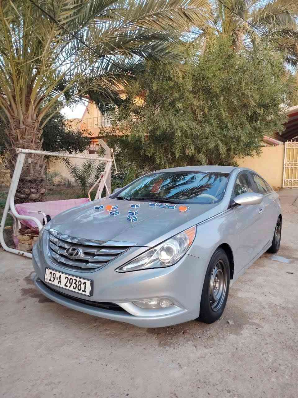 سلام عليكم
سوناته موديل 12 للبيع 
سياره خير من الله مثل ما شوف نضيفه او حلوه ما ناقصها اي شي تبريد خير من الله السياره وارد امريكي حادثها جاملغ او بنيد 
او بيها البيبان ثنين  بس النرمايد مفتوحه يعني بدون حادث البيبان مو يجيني واحد يكلي ليش مفتوحه اني من اخذتها فاتحن الولد او راواني فيديو لن جانن البيبان ذكال 
او بيها كازكيت مفتوح سياره بسمي 
 مكانها بل حله مركز  الويل كب مالتها موجود 
اتصل اوبيك خير ودلل ***********
السعر 100 او بيها مجال للطيبين
