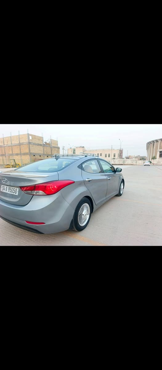 السلام عليكم 

هونداي النترا موديل 2016 رقم بصره  دولي جديد حره تحويل ثاني يوم سنويه مجدده 29 مشروع وطني هزه جديده وارد امريكي مكفوله من الضربه القويه والتبديل اليبل واحد سياره بيه رشات صبغ تجميل فقط والباقي كفاله عامه مكينه 2000 دوش شرط لا تبخير لا تنقيص مكينه وكير وحداديه وتخم تايرات كله مكفول سياره جاهزه مال جناي بمعنه الكلمه مواصفات تحكم ستيرن شاره بل مرايه شاشه كبيره كامره خلفي وأمامي مثبت سرعه رادارات ماشيه 150 الف حقيقي استخدام شخصي من الدوام ال البيت مكان سياره ناصريه سعر 90 بيه مجال قليل رقم الهاتف ***********  بيع مستعجل
