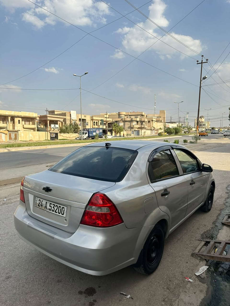 AVEO : افيو 
موديل 2008
رقم دهوك الجديد 
محرك دبل كم شفت شرط 
كير عادي شرط 
تبريد شرط
طخم جديد  
الضرر جاملق خلفي وقبق صندوك بدون داخل 
السياره جاهزه ما ناقصها برغي شرط 
شرط التحويل 
السعر 54 وبيها مجال 
***********
