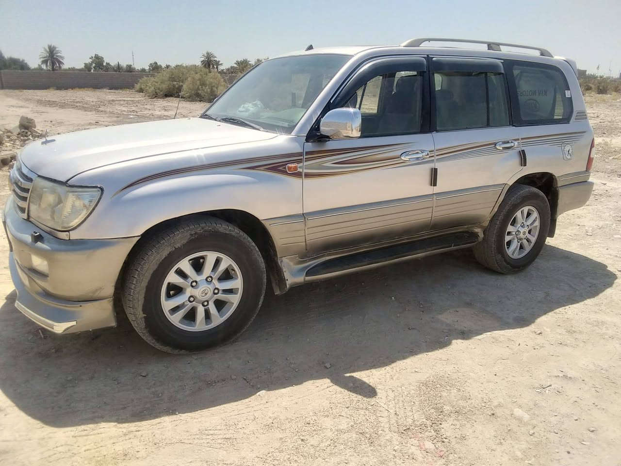 سلام عليكم خوان لاندكروز موديل 2007 تخم تاير حداديه جديد مكينه كير تبريد مكفولات سياره كفاله وجاهزه ترايك وين ما يعجبك                                                            للعلم السياره مصبوغه جماليه فقط ولباقي كفاله رقم بصره سنويه ل30                          السعر (135)وبيه مجال قليل مكان السياره ناصريه قضاء الشطره رقم الهاتف ***********
