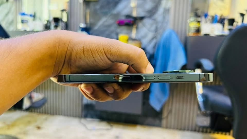 آيفون ١٣ برو ماكس • ٢٥٦ • بطارية ٨٩
