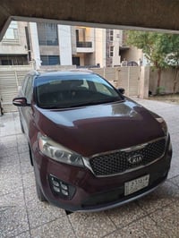سورنتو ٢٠١٧ • ٧ راكب • ضرر دعامية