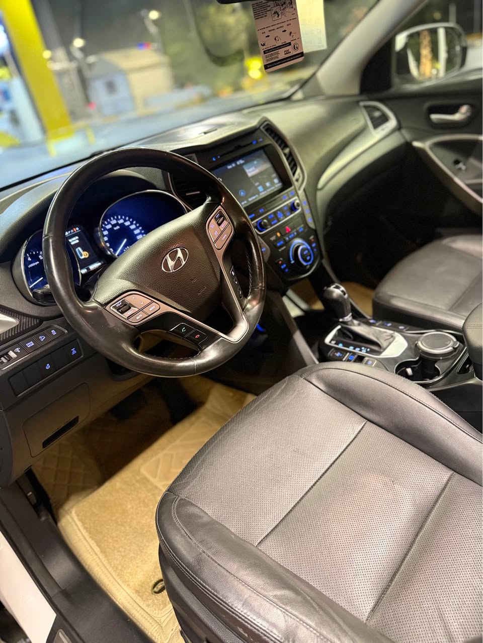 Hyunda santafe 2016 limeted 
 فوول مواسەفات خلیجی(limeted) 
پانۆراما-بەسمە-دەرگا بەسمە
  ٧ نەفەری-تەبرید مەرکەزی- کوشن جلد -کوشن هیتەر کوشن تەبرید
ڕادار.ئۆتۆپارک.حاسە.شاشە.کامێرە.سوکان ڤۆلیۆم.تەحدید سورعە.سندوق جەگ.ئۆتۆ هۆڵد.برێک بەسمە.دەبڵ ئەکسل.٣ مۆد لێخوڕین (eco.normal.sport)
شوێن:سلێمانی
ژت:*********** السليمانية, العراق
