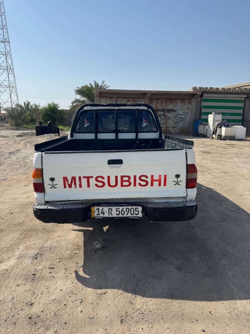 للبيع مستوبشي نفخ خليجي
مكينه ونجي ٦ جديده وكير وتماتيك 
حداده جديده قبل أربع أيام نافضه 
سياره مكفوله من ضربه وتبديل وصبغ 
ولخياس رقم بصره نكليزي سنويه لغايت ٢٠٣٠  شرط تحويل  تبريد ثلج  
مكانه البصره القرنه 
وسعر ٧٠ وبيه مجال 
استفسار ***********
