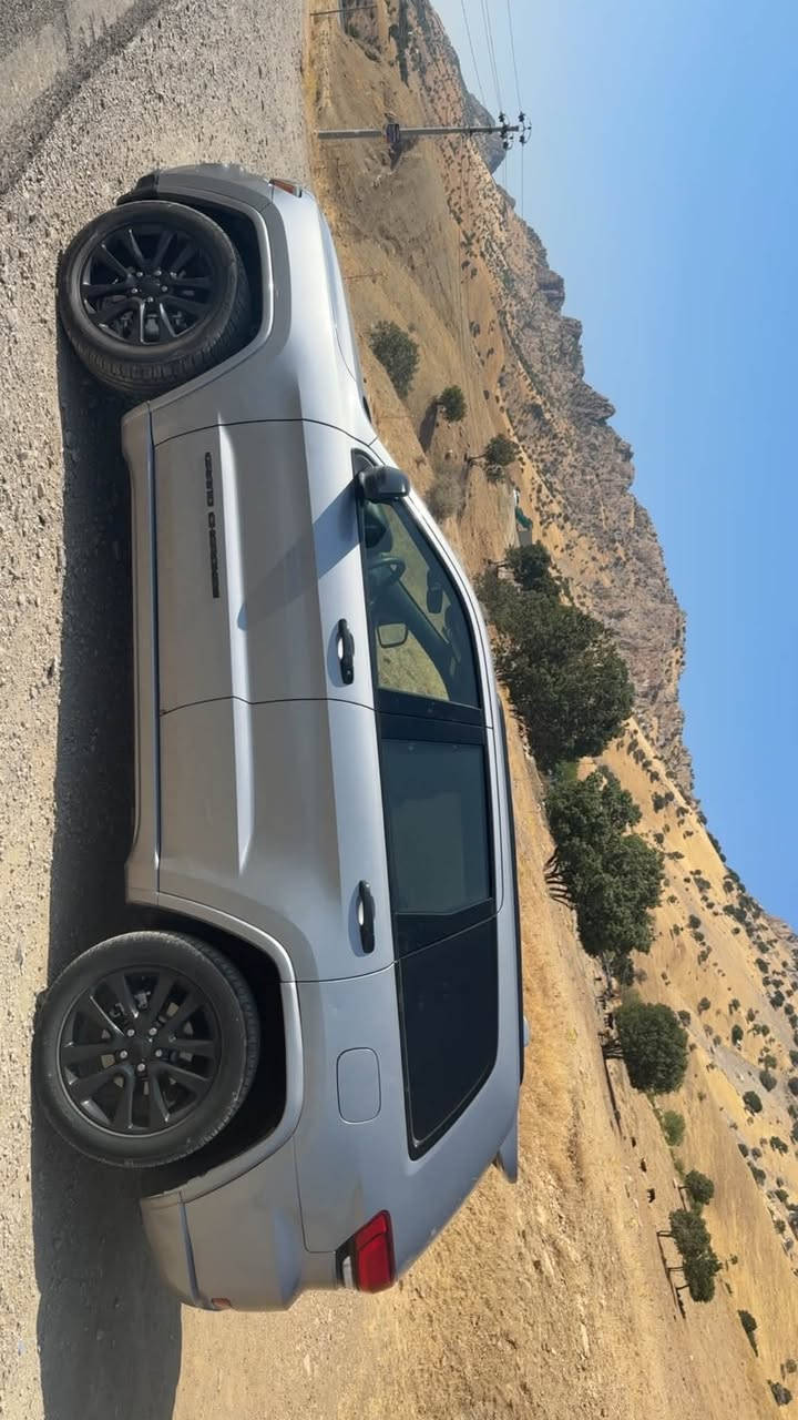 السلام عليكم
جيب لاريدو ٢٠١٨ حادثها جاملغ وباب بدون شاصي بدون دواخل بدون ايرباك السعر ١٧٥ بيع او مراوس اقل من عدها
ابومحمد ***********

