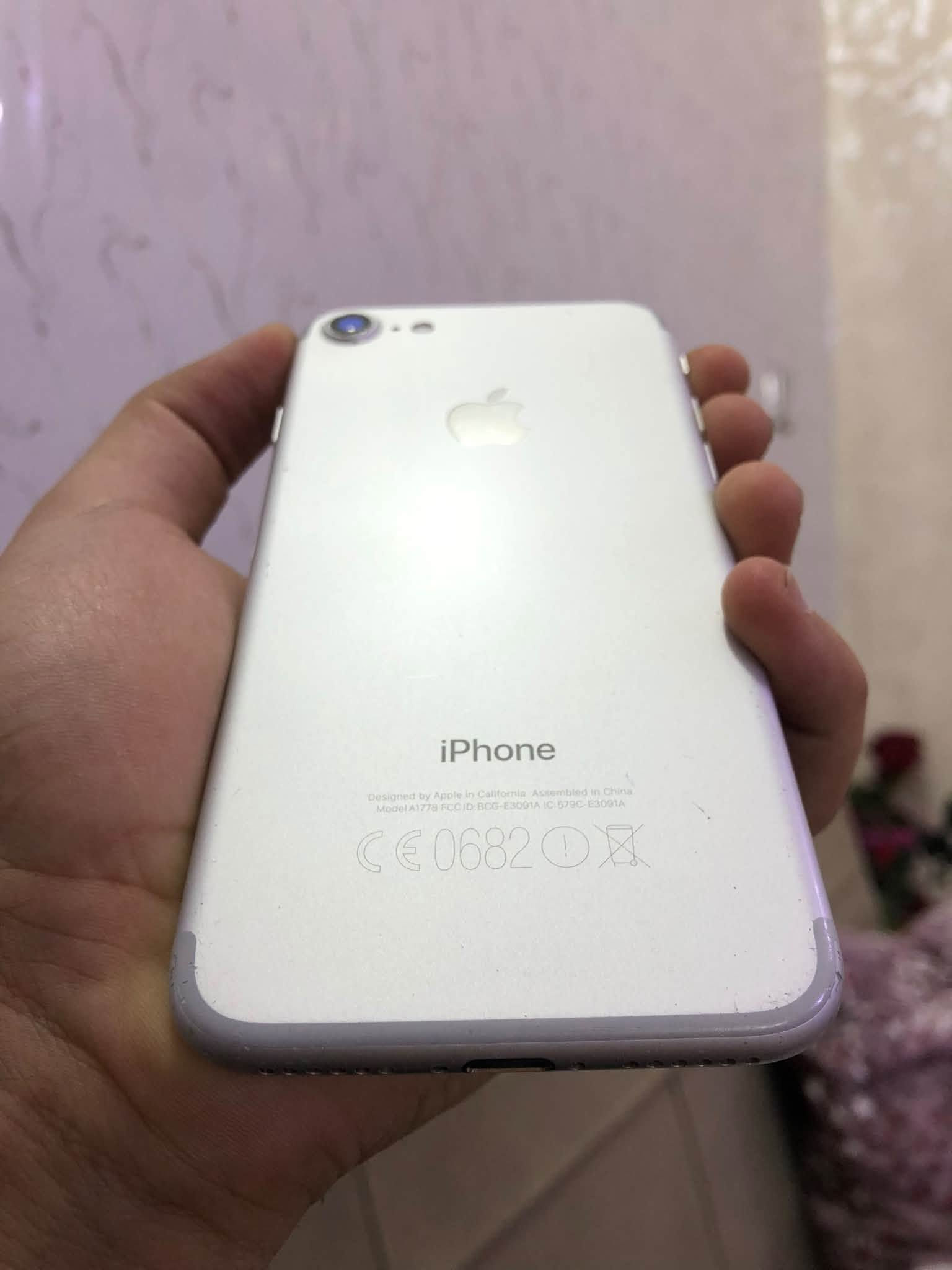 ايفون 7 • ٢٥٦ • بطارية ١٠٠٪