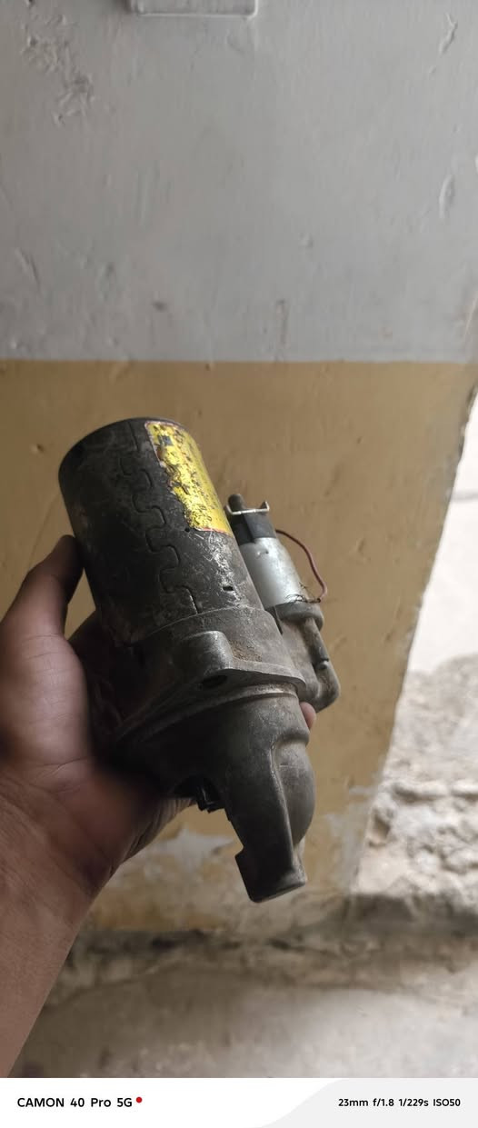 اغراض كيا فورتي شلعه ابيعهن فحم ما عرف عنهن شي نضيفات مكاني بغداد ***********
السعر ٧٥ شلع

نص مكتوب في الصور:
- CAMON 40 Pro 5G 23mm f/1.8 1/50s ISO650
- CAMON 40 Pro 5G 23mm f/1.8 1/50s ISO516
- CAMON 40 Pro 5G 23mm f/1.8 1/50s ISO468
- CAMON 40 Pro 5G 23mm f/1.8 1/50s ISO491
- CAMON 40 Pro 5G 23mm f/1.8 1/100s ISO284
- CAMON 40 Pro 5G
- 23mm f/1.8 1/50s ISO620