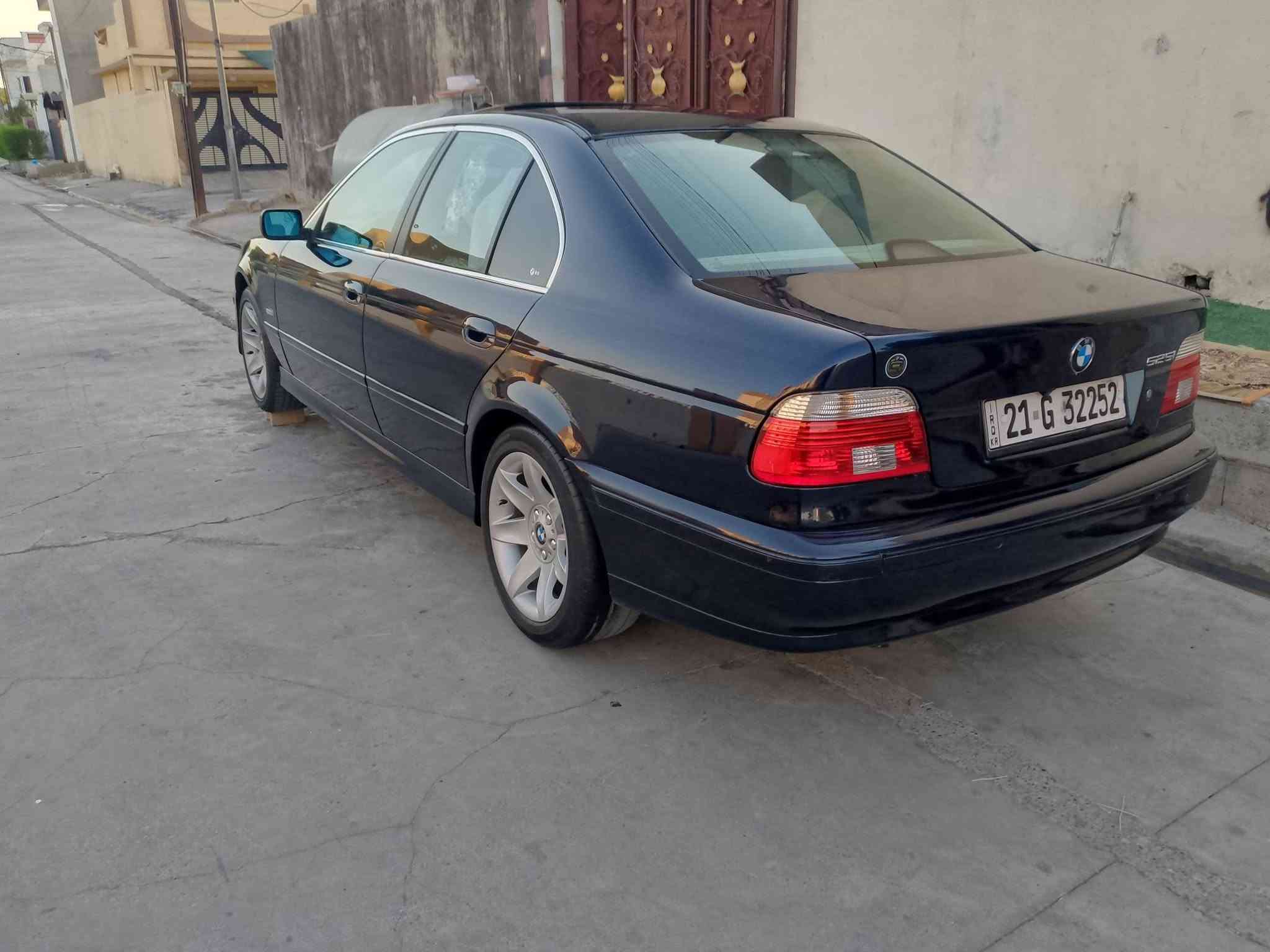 بي ام بومه 2000 للبيع فول مواصفات صدر تخم  تأير جديد  تبريد شغال  سياره صبغ بس جماليه اي معجون ما بيه ولا ضربه  دفتر بانزين بيه  سياره شرط تحويل سنويه جديده اي غرمه ما بيه  رقم *********** عنوان كركوك
