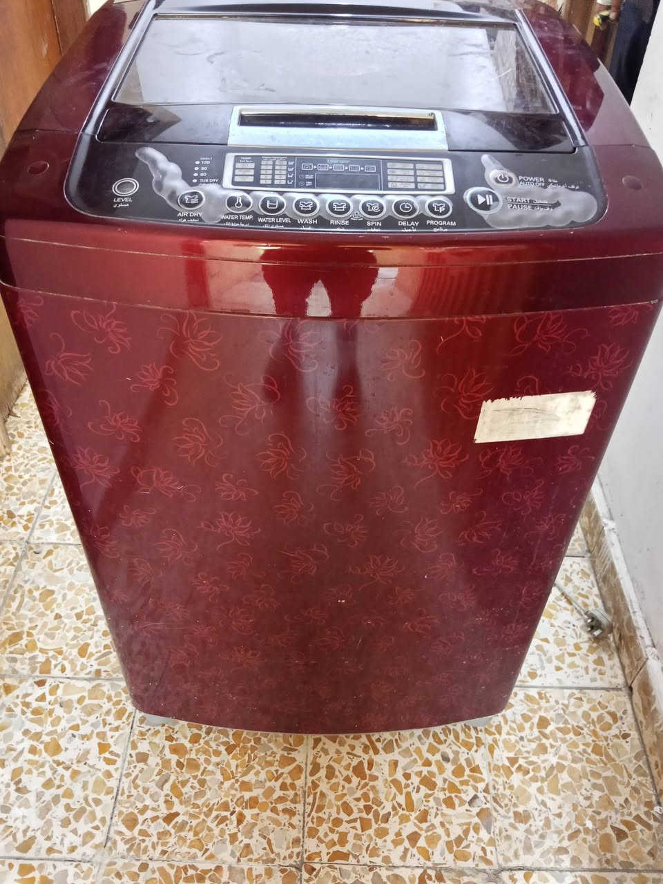 للبيع غسالة اوتوماتيك شغالة اخت الجديدة سعر 250 للتواصل ***********
