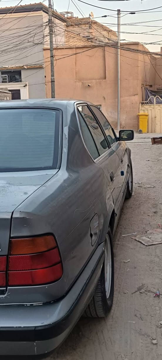 سلام عليكم
للبيع بي ام 525اصل مكينه مسكر فانوس عليها كير ومكينه حاويه عليها عربانه خلفيه حاويه ستوني شديتها رون ناصي اكسل 3.23 السياره خير من الله مديل 1990 رقم بغداد بسمي شرط التحويل سنويه لحد 2030 هزه بعدها مساقطه يعني كبل مداور حداديه خير من الله شلعتها تخبل سعرها 52 وبيها مجال بسيط جنت عارض غير هذا السعر بسبب الوعد الكاذبه نزلت سعرها مكان كربلاء 
***********
