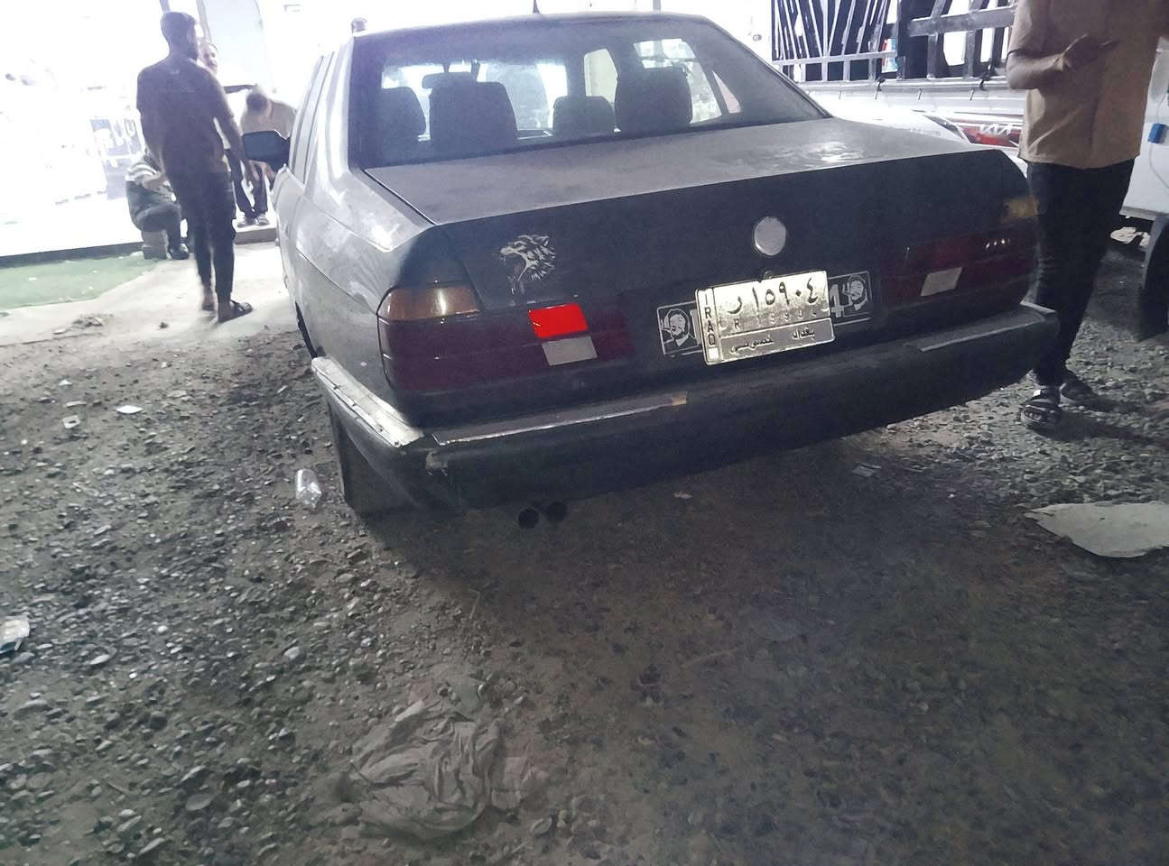 السلام عليكم شباب مكلف بنشر bmw 735 
رقم بغداد سياره شقاله بس سلف عاطل وتحرك 3
سياره سلايت بيها مكينتها خير من الله مصبوغه جماليه 
سعرها 35 وبيها مجال  هاذا رقم صاحبها مكانها بغداد التاجي ***********
