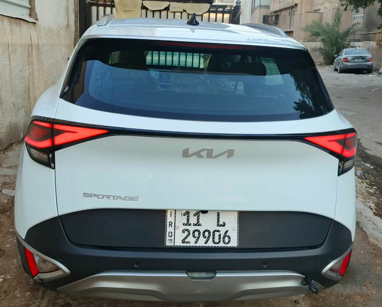 كيا سبورتج  خليجي موديل 24 رقم بغداد  باسمي فوول ماعدا البانوراما كفاله عامه ماشيه 30 الف  السعر 215
للاستفسار ***********
بغداد/شارع فلسطين
