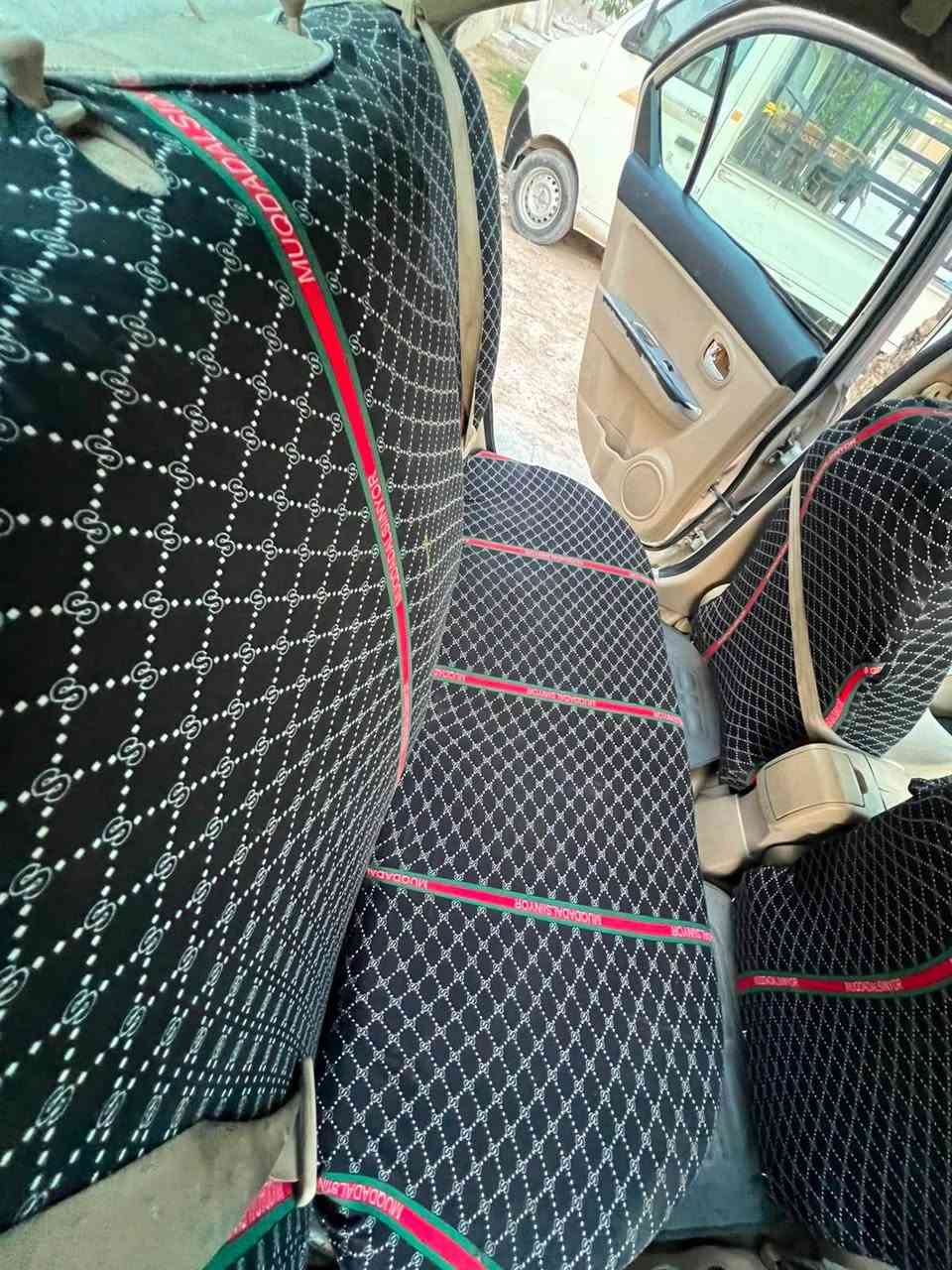 كريت ويل c30 موديل 2011
تحويل مباشر بأسمي 
سنويه 2029

سياره جاهزه 
حداديه امامي خلفي 
مكينه كير تبريد 
بيها ملاحظات خارجيه بسيطه 

السعر 35 بيها مجال للشراي 

رقم *********** سامراء, صلاح الدين
