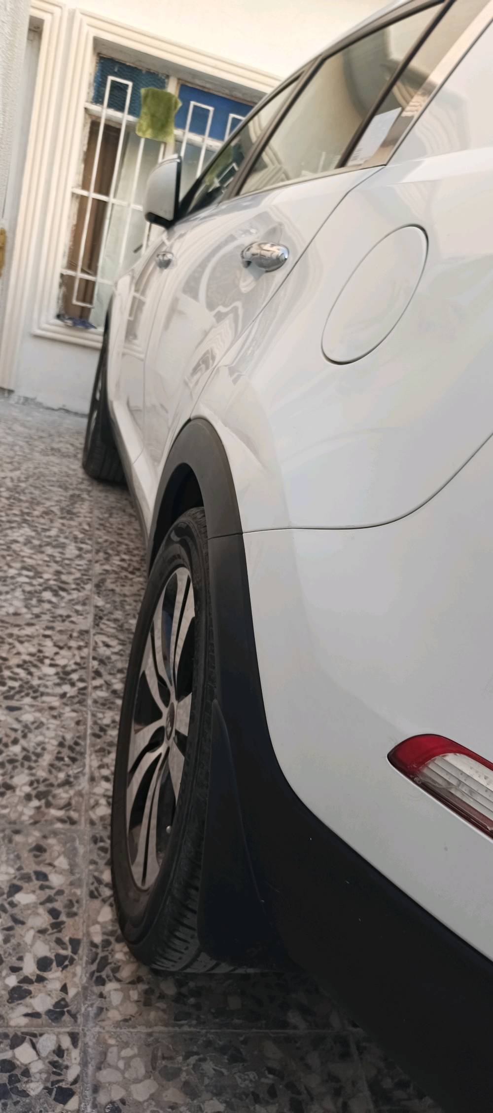 سلام عليكم سبورتج 12فولل واحد عل واحد كتلوك دواسات بلاديه بيه فول عل أخير حبايه فول مواصفات تبريد ثلج بصمه فول بنورامه تحكمات كشنلت مري كهربائي شرط مكفوله من الصبغ وسونار موجود تخم تاير وشرط سبير منازل وماشيه 130 ألف للبيع سعر 138 مكان بغداد شعب وبي مجال لطيبين 🫀