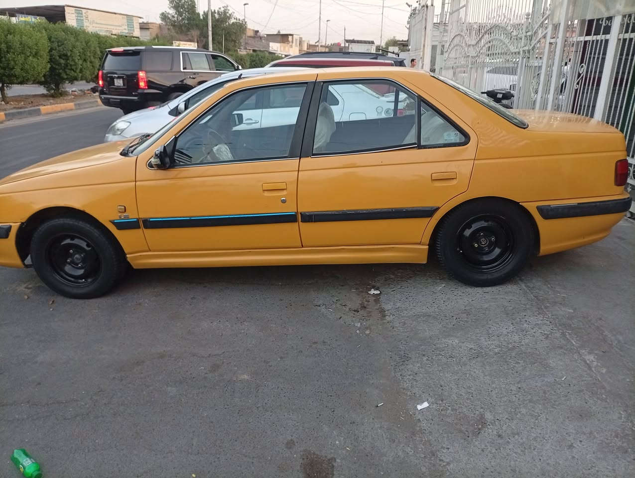 السلام عليكم بيجو بارص للبيع ٢٠١٥بسمي مصفر هيئة وغرامات سياره حلوة وكاعدة للاستفسار ***********
