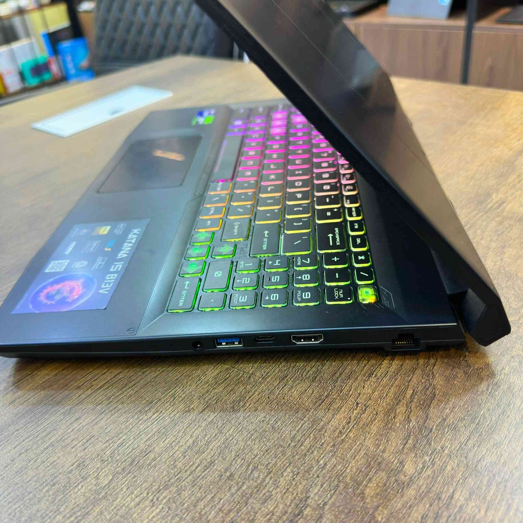 لابتوب msi وحش للبيع ونظافه فول 
————————————
‎‏‎🔥 ‏  🔥 السعر : 1,975,000 عراقي
————————————

MSI KATANA 15 B13V
‎‏CPU: Intel i9-13900H (2023)
‎‏Ram: 16GB DDR5 
Hard : 512GB NVME 
‎‏GPU: NIVIDIA RTX 4070 8Gb 
Screen : 15.6 / 144Hz / FHD 

الموقع اربيل 
متوفر توصيل 
***********
