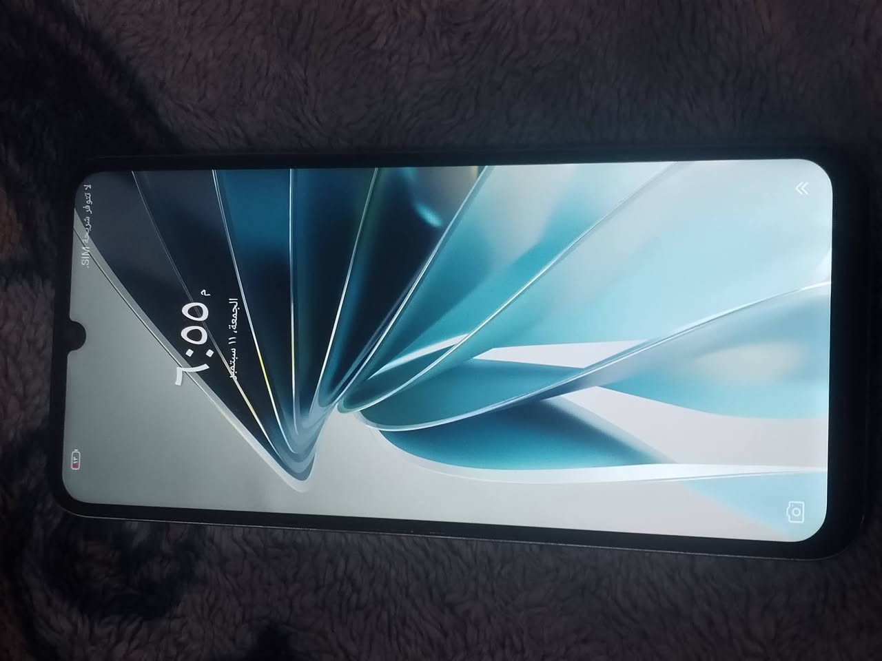 جهاز نضيف شغاله ع فحص مكفول من كلشي  ذكرته 128بدل بطاريه سعر85الف
