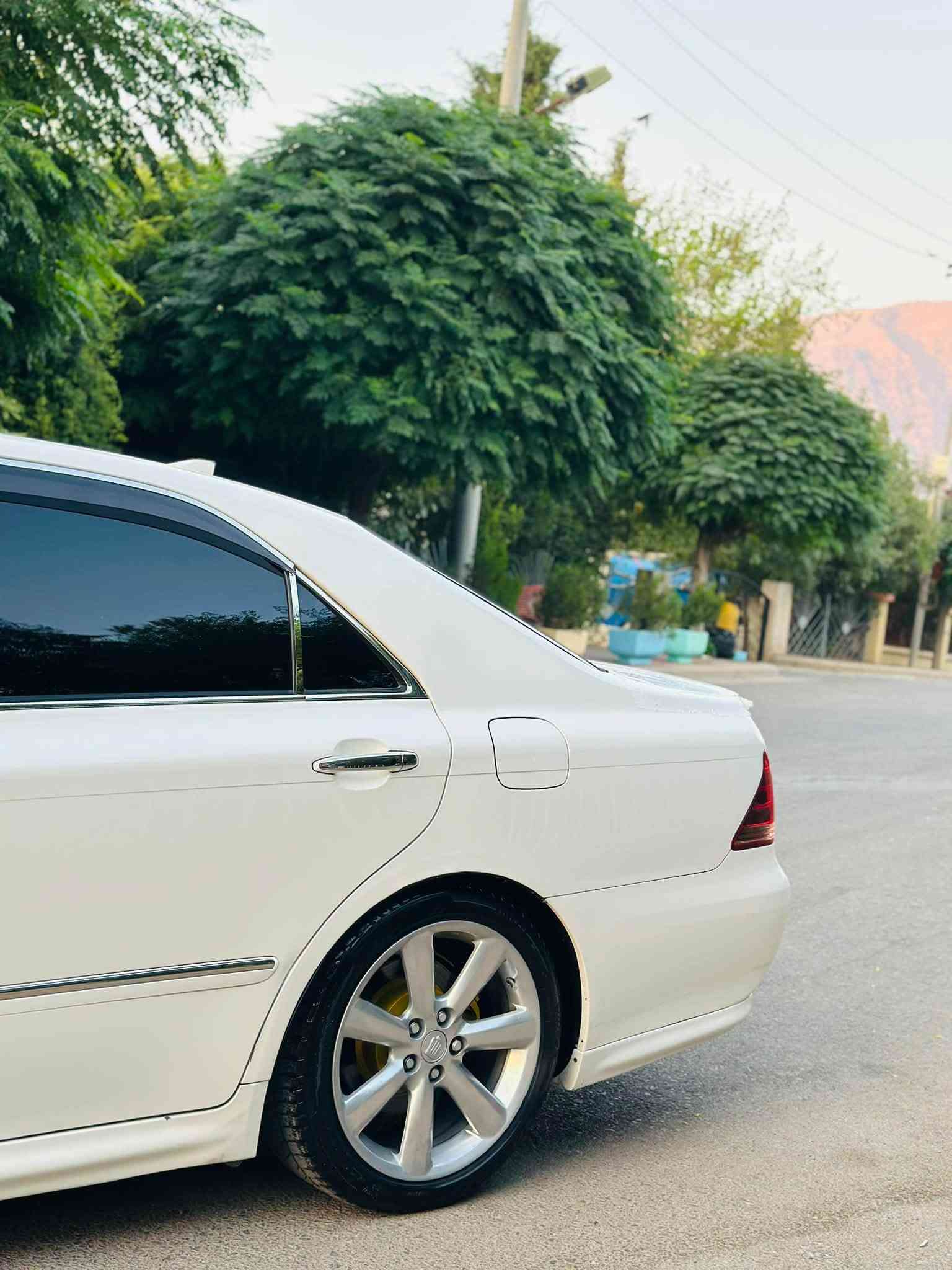 سەرەتا بەناوی خوا
شاهینە بڕاوە بڕاوە 184
سەیارەکە کۆدی هەیە 
3دوگمەی فول فول
جڵد هیتەر سڵاید 
فۆرمیکا سور سوکان عەزەڵە 
ئاوێنە ئیشارەت 
پێشو دوا حاسە 
تەبرید ساردو گەرم بە شەرت 
گێرو مەکینە بە شەرت 
کارەبای بە شەرت 
دەعمو لێدراو کەڤەر بە شەرت 
تەقەو رەقە بە شەرت سەیارەی ماڵە هی مەعرەز نییە 
ژ.***********
ژ.***********
ئەدمین❤️
