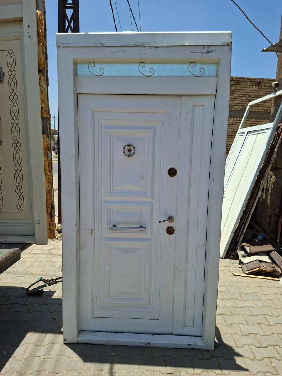 يوجد انواع بيبان وشبابيك بأسعار مناسبة
العنوان .رميثة شارع المحافظ 
***********
