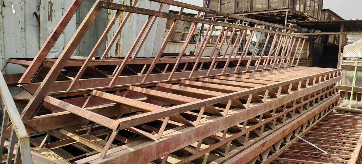 درج حديد • مستعمل • مدينة الصدر