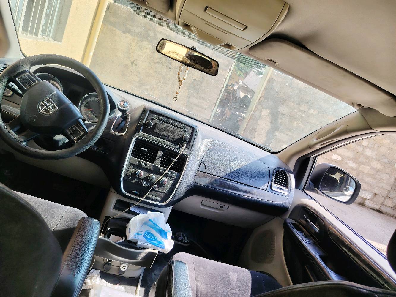 2011Dodge Caravan

⬅️موديل 2011
✅محرك3600
✅محرك وگير شرط
✅تثبيت سرعة
✅رقم نينوئ قديم 
✅بطارية جديدة🔋
✅تحويل مباشر  
✅ تحكم سترين  
🏁كوبون بنزين 
🚨كشنات بلع
🚧 صبغ تقريباً شبرين بالجاملغ الخلفي
🚧 باب السائق مبدل باصلي شرط لاصبغ ولامعجون
🕹️مكان السيارة الموصل 
⚠️البيع نقد
💸للسعر 115 بيها مجال بسيط
⬅️للاستفسار

***********☎️

***********☎️