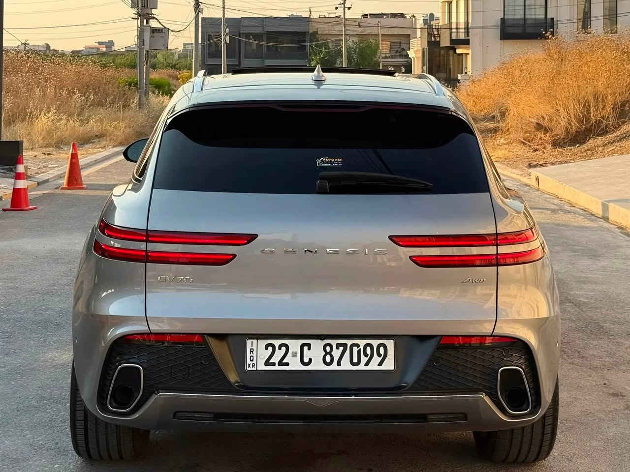 السلام عليكم - ماشاء الله
Genesis GV70 Sport Luxury
موديل: 2022
مكينة: V4 2500 Turbo
نظام: فور ويل
ماشية: 35 الف فقط
لون السيارة: كولد على نفطي

وارد امريكي حادثها حلو (مرفق بالصور)
بدون تبديل باب الخلفي جهة السكن صبغ فقط
كير مكينة كفالة كلها بلادي شرط برغي ممفتوح بالسيارة ✅

السيارة جديدة بمعنى الكلمة ناعمة وبدون نقص مشدود عليها ويل وتايرات 2025 BMW X5 تخم كامل بلادي سعرة 12$ قبل ايام مفتوح من سيارة BM ماشية الف فقط سيرفس ودهن وحدادية كلها بشرط بدون مصرف جاهزة

المواصفـات 1/1
. سقف بانورامــا
. تحكم بالسيارة عن طريق الريمونت (تقديم رجوع)
‎. عدسة ليزر العين تنبيه القيادة
. كيج الكتروني ديجيتال
. شاشة تبريد لمس + تحكمات لمس
. كشنات حار بارد + ستيرن كهربائي و هيتر
. كير مووس + مووس تحكم شاشة
. دشبول ليزري اضائة داخلية متعددة
. داخل السيارة مشمشي (قرميدي)
. خمس كاميرات محيطية 360 درجة
. حساسات امامي خلفي
. كاميرا الاشارة بالكيج
. رادار امامي + رادارات محيطية 360 درجة
. قيادة ذاتية + تنبيه الخروج عن المسار
. صندوك كهربائي فتح ذكي
نظام سستم صوت 16 سماعة Lexicon
. نقاط عمياء جانبية
. دسكات بريمبو بلادي فجوج (احمر)
. كشن خزن ميموري
. احزمة الامان كهرباء
. نقاط عمياء جانبية
. هاند بريك بصمة + Auto Hold
. شاحن واير لس
مري شفط قلاب
. دخول ذكي عن الاقتراب مع انارة ترحيب ارضية
. انظمة قيادة Eco - Comfort - Sport - Costume
مواصفات هواية

رقم اربيل هزة وفحص كلة جديد متحتاج فقط تحويل مباشر 
السعر: 278$ 💵 وماكو بهيج نظافة بهذا السعر

العنوان اربيل . واتساب - اتصال
***********
