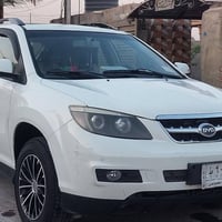 BYD S6 للبيع موديل2013  محرك مستبوشي بلادي 2400 سحب أمامي السياره كفال...