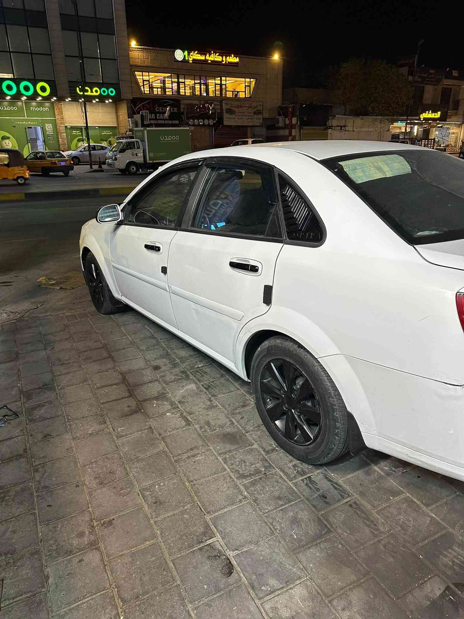 سلام عليكم 
اوبترا 2012 جاهزه من كلشي   
رقم انكليزي بغداد 
ماشيه 150كم
 بيها هلالات  رش  
بارد بل الباب الايمن الخلفي  
تبريد ثلج 
شاشه
بغداد شارع فلسطين 
***********
مامتواجد عل الفيس 
السعر 80
