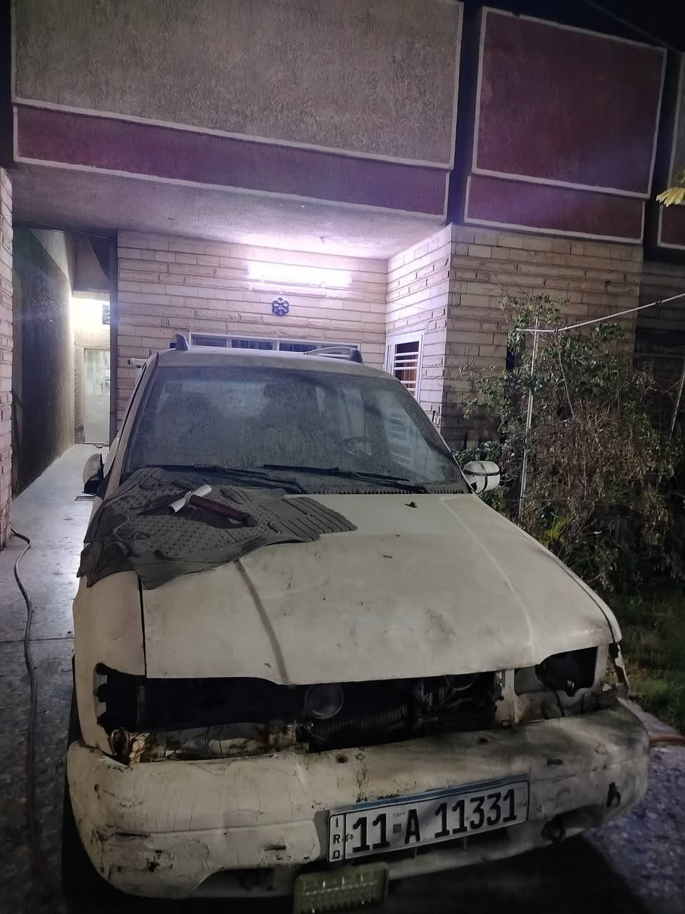 السلام عليكم
سبورتج موديل 96 مكينة بلادي 2000 مسكر
رقم مكرر على كود بغداد تحويل مباشر بأسمي
السيارة بيها حادث ابيعلك واقع حال 
سعر 28 و بيها مجال حك الجية
المكان بغداد البلديات 
رقم التواصل ***********
