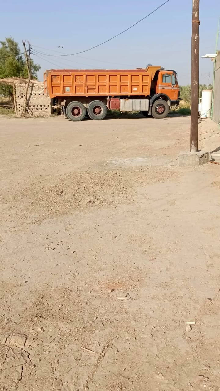 سلام عليكم البي قاطره و مقطوره للبيع 
موديل 75 ماكينه 130 مجموعه جي اف كير 160
رقم نجف باسمي انكليزي
المقطوره شاصي مكفول براد 14 كرسي 16  
لي يريد راس ينباع عربانه تنباع 
***********
***********
مكان السياره نجف
