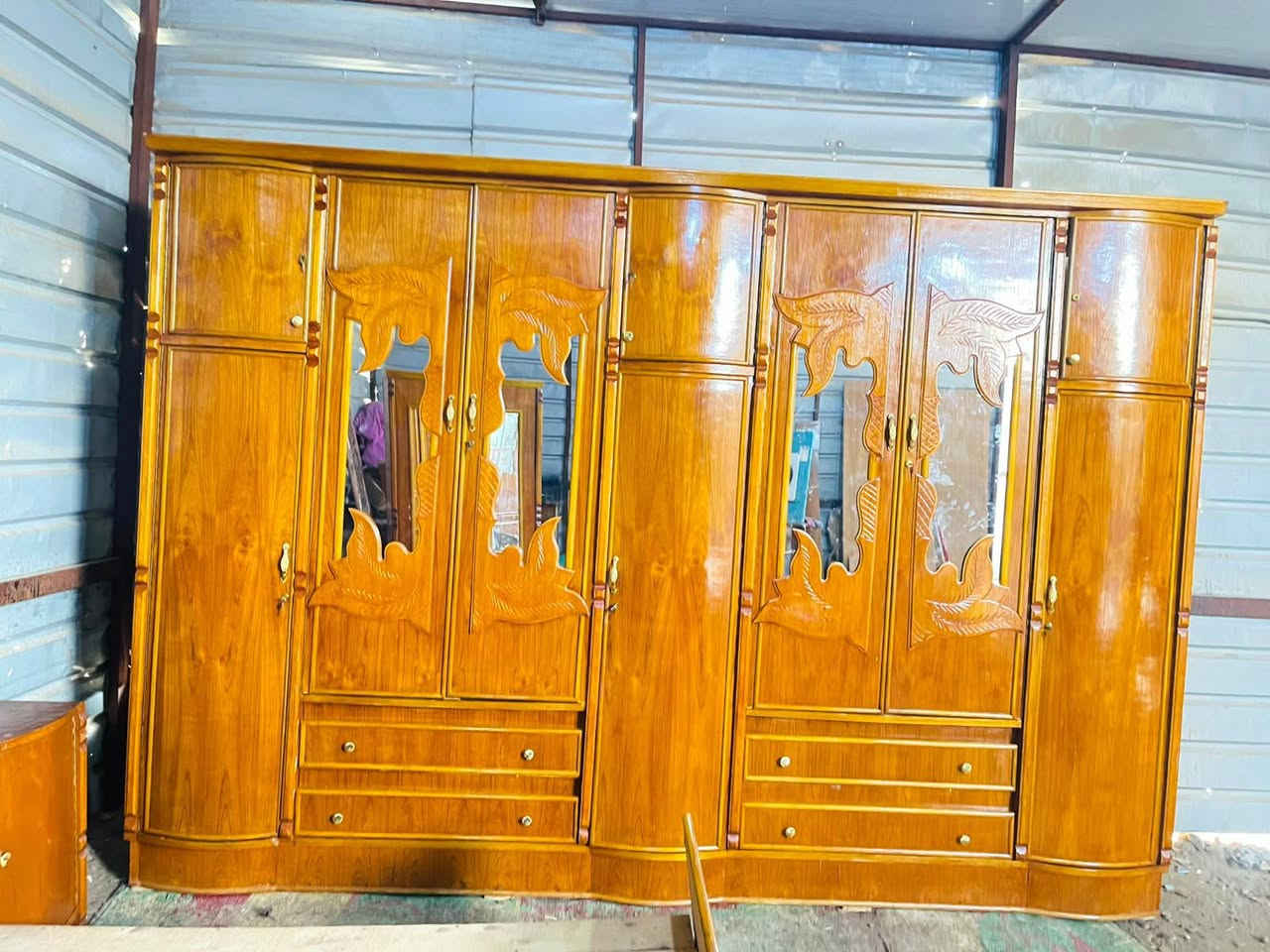 غرفه اخشاب • شغل ثقيل • صاج داخل وخارج