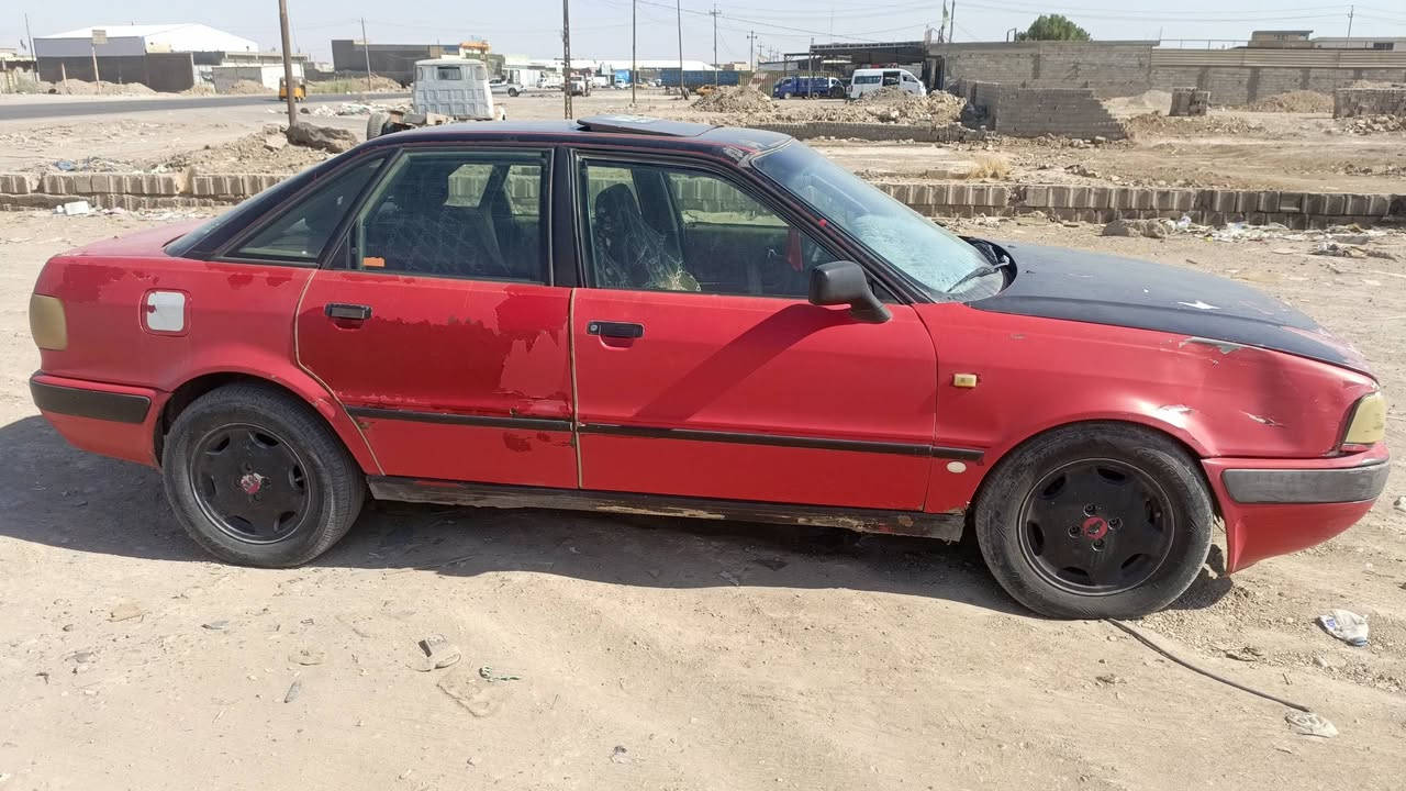 السلام عليكم للبيع اودي موديل 1992 رقم بغداد تحويل مباشر السعر 30 ورقه وبها مجال سياره سياره جاهزه عوزها تبريد فقط كير اوتوماتيك العنوان بغداد قضاء الزوراء منطقه الشاعوره للاستفسار  ***********
