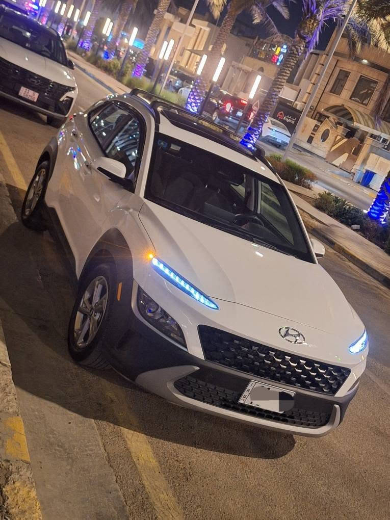 هونداي كونا 23 فوول مواصفات رقم بغداد باسمي وارد امريكي حادث خلفي تبديل صندوق بلادي ابيض وبارد جاملغ خلفي جميع الايرباكات سليمة  محرك 2000 دوش مواصفات اعلى سلاست فتحة لد ناري رادرات امامي خلفي جانبي تحديد مسار تدفئة تبريد ويل جبير وباقي المواصفات موجودة اني مستوردها ع ايدي ومصلحة ع ايدي ومرقمه ع ايدي اعرف شبيها ما بيها مالك الاول الها واستخدام بنية وماشية 16 الف ميل وتو ويل المرغوب مكاني بغداد الدورة الاتصال *********** بغداد, العراق

