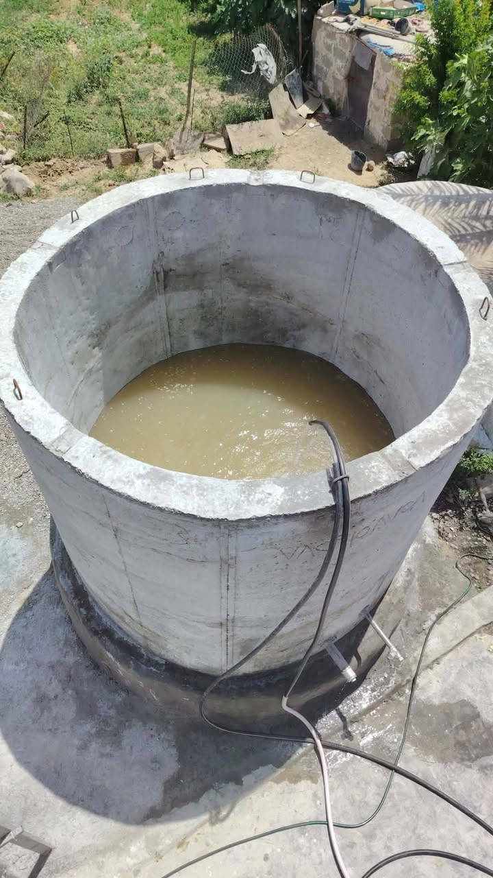 السلام عليكم  يوجد قالب قسطل كونكريت صب حجم كبير يحتوي على سعة💦 ماء اكثر من  8000 آلاف لتر 💦 ماء💐 وابسعار  مناسبه من يرغب بعمل صب قسطل ويه كادر الخباطه
السلام عليكم  يوجد قالب قسطل كونكريت صب حجم كبير يحتوي على سعة💦 ماء اكثر من  8000 آلاف لتر 💦 ماء💐 وابسعار  مناسبه من يرغب بعمل صب قسطل ويه كادر الخباطه 

ويكون حساب العمل 260 الف نقدآ 💐
واكو قسطين يرهم
 اما المواد على ابو البيت

الأتصال على رقم 📱 الهاتف.  *********** 

تكلفة مواد القسطل 

 ٩ شيش حديد ابو الربع   
  ٢٤ كيس اسمنت طن واربع اكياس ويه القاعده

٢ كيله رمل 
١ كيله حجر بحص 

 ١٠٠ ابلوكه للقاعده يكون البناء دائري طوفتين او ثلاث 🎯

العنوان كركوك الحويجه🌹🌹 
قرية تل علي للستفسار الأتصال على رقم 📱 الهاتف ***********  
بإدارة أسطه
عبدالله النجم الصايل
