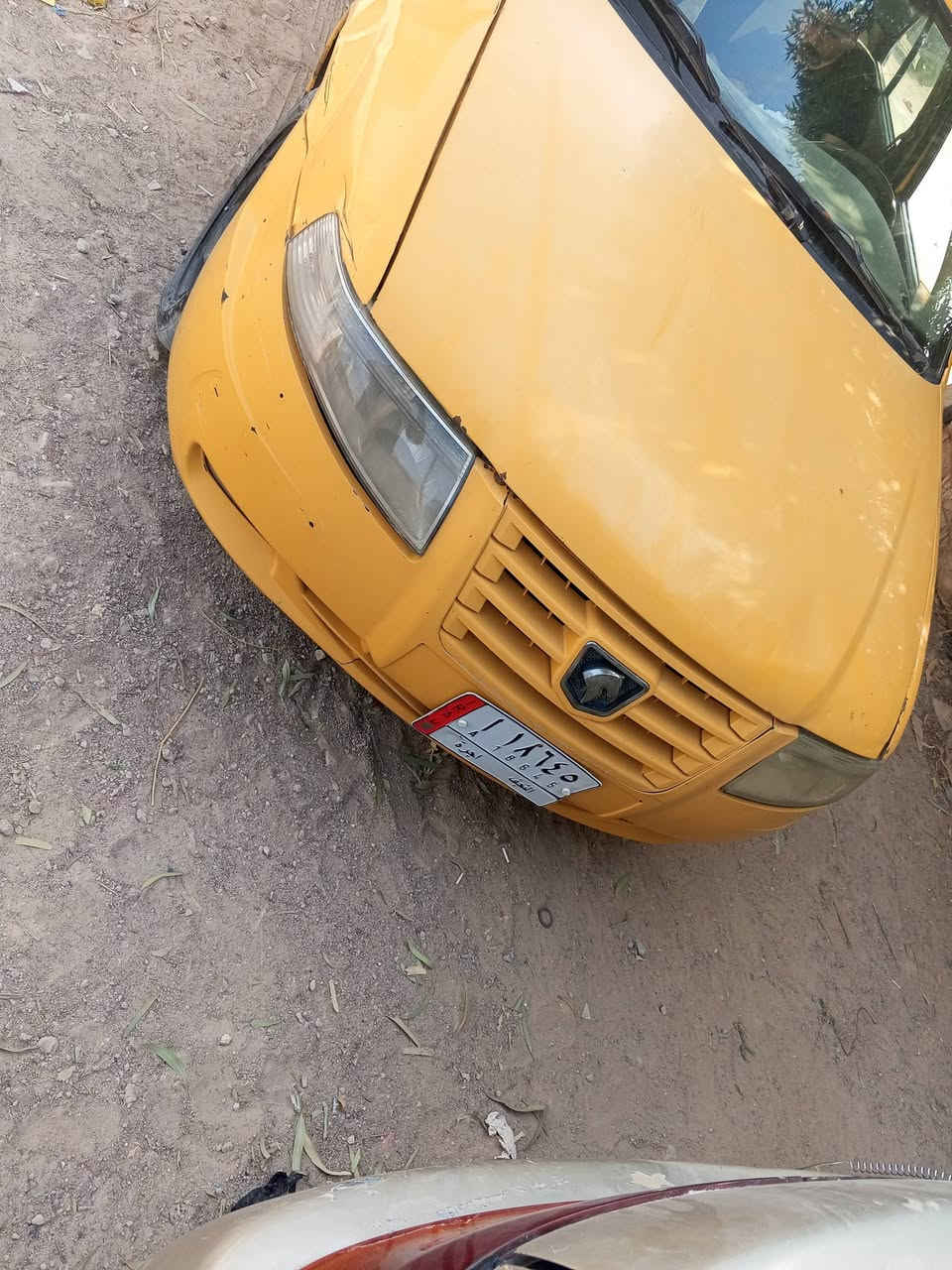 السلام عليكم سياره سمند للبيع موديل11مكفوله من كلشي فقط ضربت جاملغ سياره جاهزه كهربايات جاهزه سياره خير من الله تبير ثلج🥶 مكينه فرنسي تخبل ترايك للبصره لاستفسار خاص او الاتصال عل رقم***********سنويه صاقطه بل26مصفره هيه وغرامات السعر25وبيهه مجال مكاني نجف
