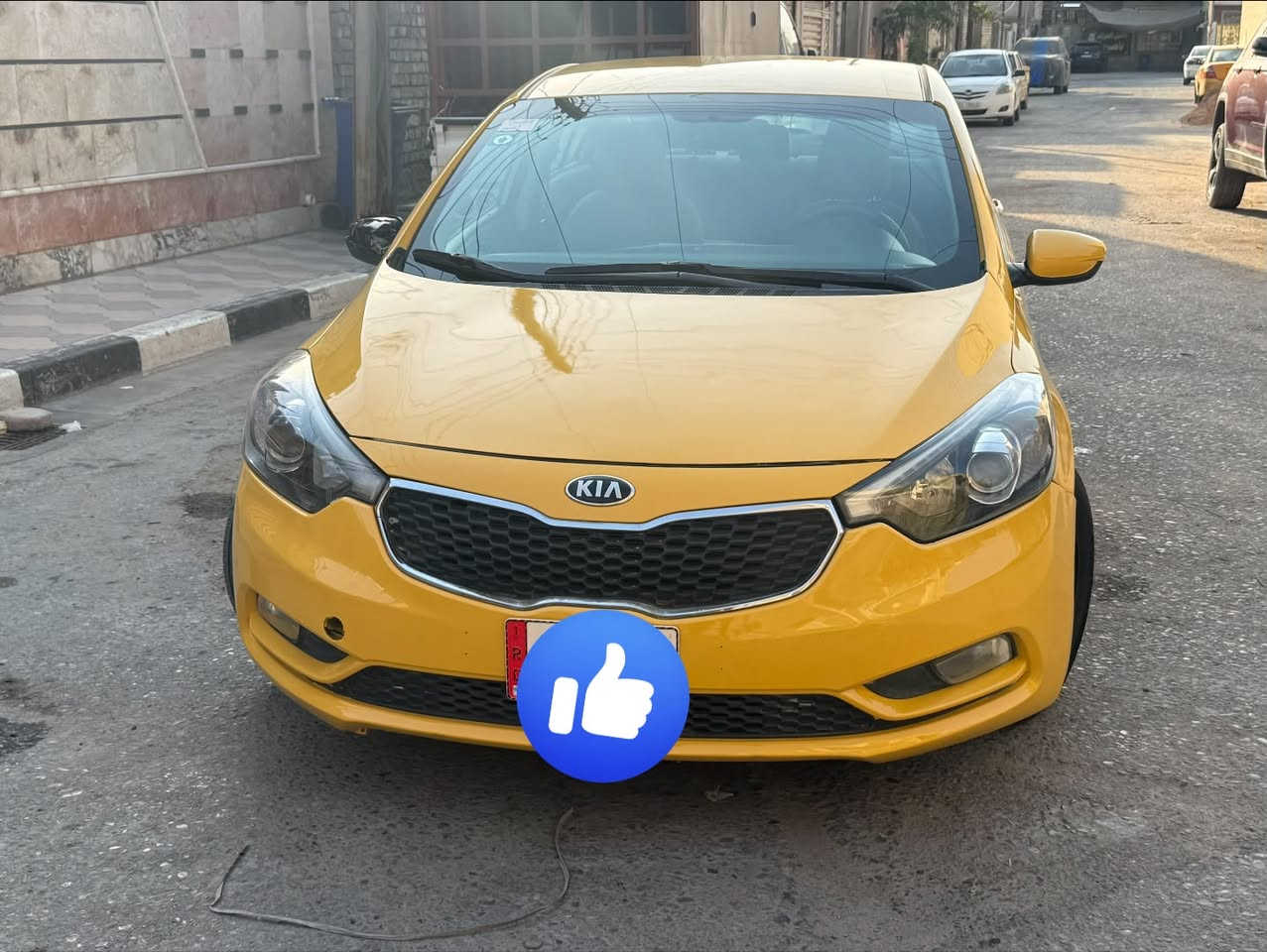 السلام عليكم
فورتي 2015 امريكي 
حادثها بنيد فقط. بدون دواخل 
شاصي لغد مكفولات 
بدون ايرباك 
السياره ليبل واحد من عده البنيد 
مكينه 1800 دوش. 
كيرها ATبلادي. 
منضومه تبريد جديده يعني تبريدها ثلج. ⛄️ 
صدر امامي خلفي 
مواصفات. نص مواصفات معروفه النص. 
تحكمات ستيرن 
نضام الايكو 
مانع نحدار 
وبعد بيها مواصفات 
السياره صبغه ثانيه  
شرط احله من الصور 
بسمي رقم بغداد  جديد هزه جديده 
سنويه ل31 جديده. 
السعر102وبيها مجال. 
***********
