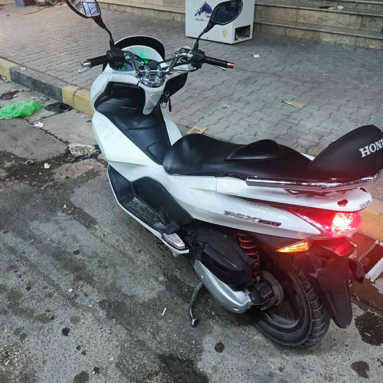 سلام عليكم دراجه البيع جليل الوال مكينه 150 بغداد الحسينية راشدية *********** كفاله عامه حبيبي
