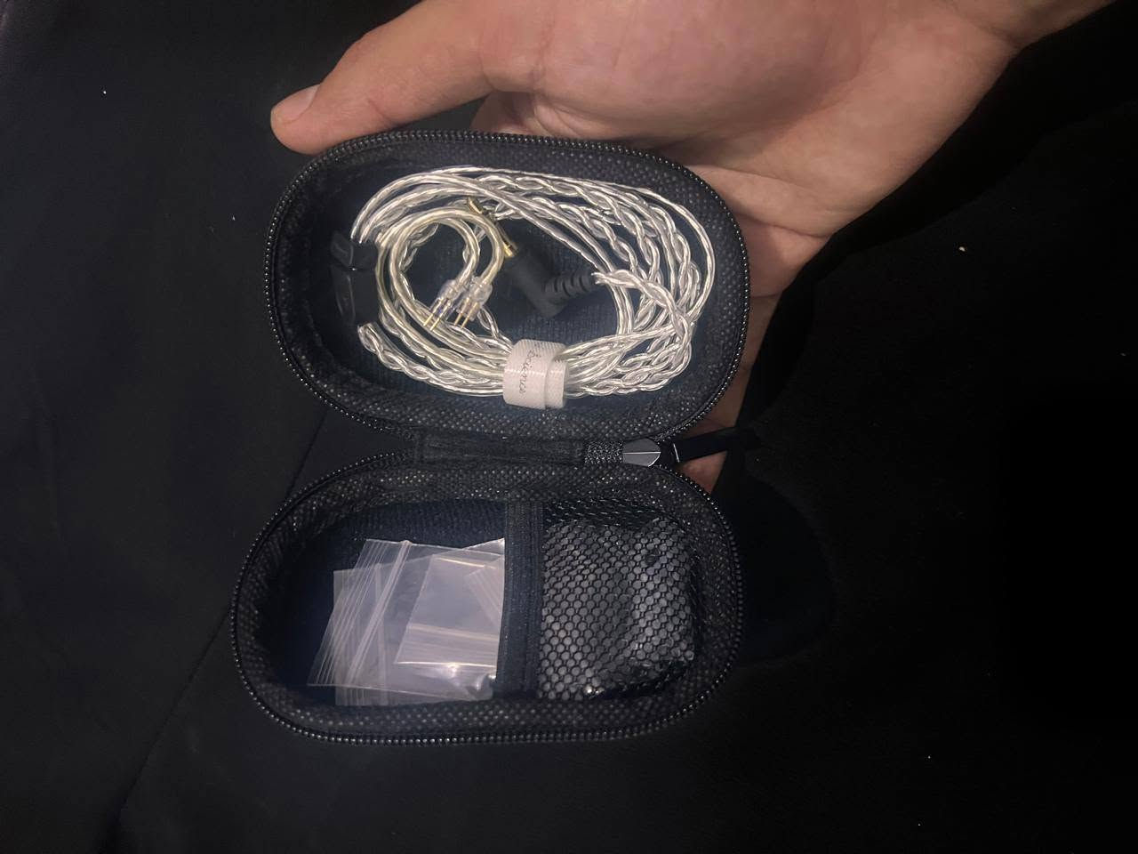 سماعات فيل F3 • سماعات سيمجوت AA500 • توصل