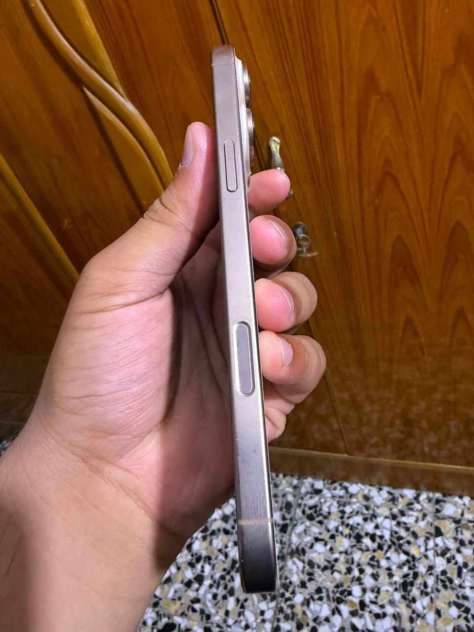 ايفون 16 برو ماكس بطاريه 90 نضيف ما مفتوح عربي الجهاز رايده 1250
شراي اتصل *********** 
عنوان بياع الشرطه الخامسه 💜
