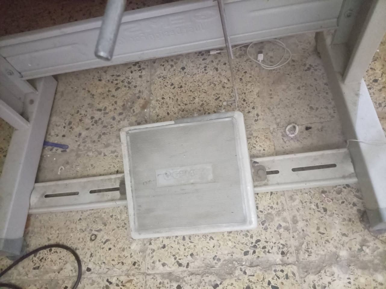 مكينة خياطة • جمس براون • مضبوطة ١٠٠٪