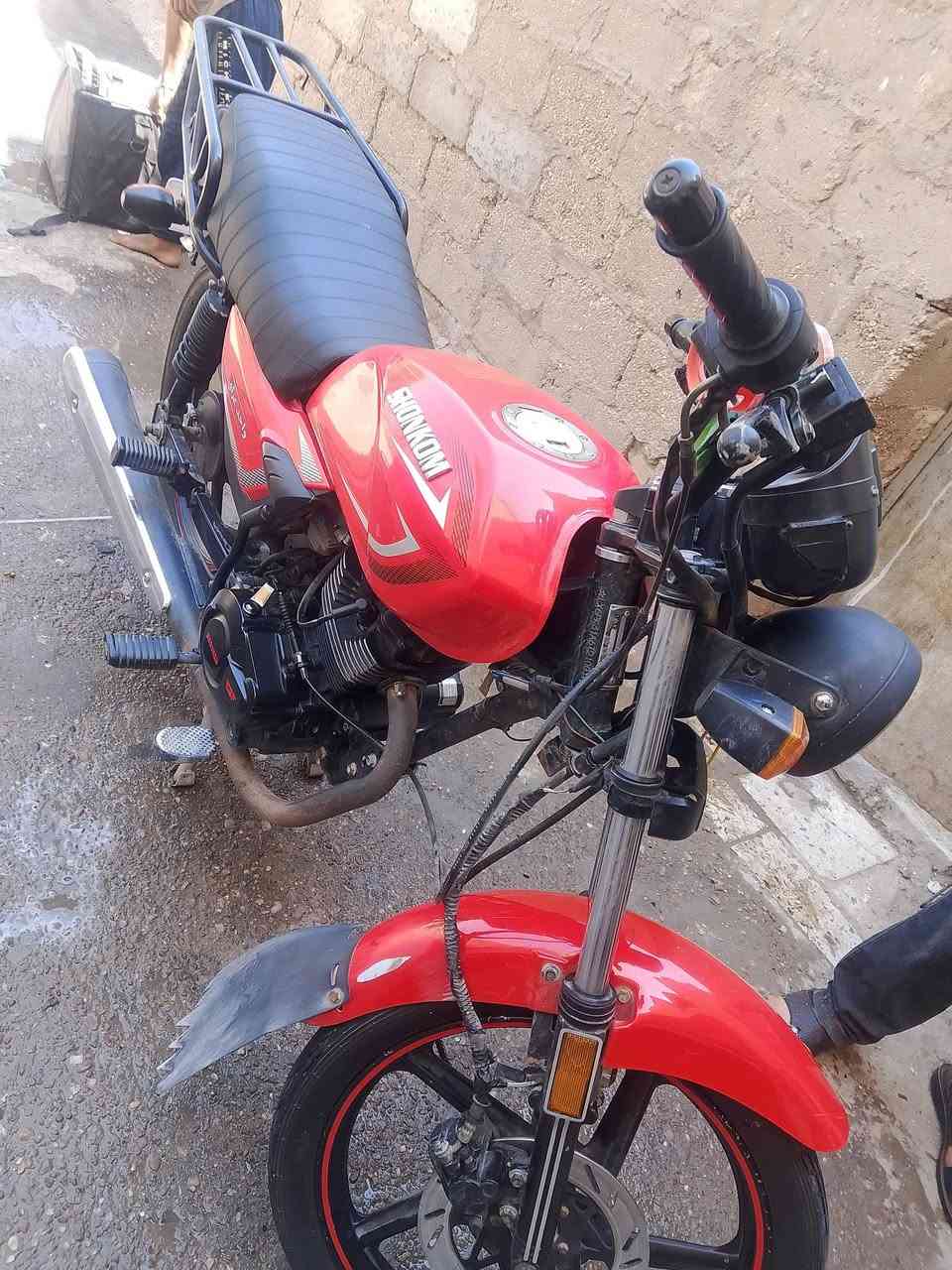 دراجه شاينك نضيفه وراق مديل 26 700 وخمسين وبيه مجال  ***********
