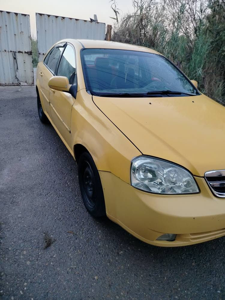 سلام عليكم اوبتر خليجي2006
55 وبيها مجال اوتو 
وهاذ رقمي
*********** بغداد, العراق
